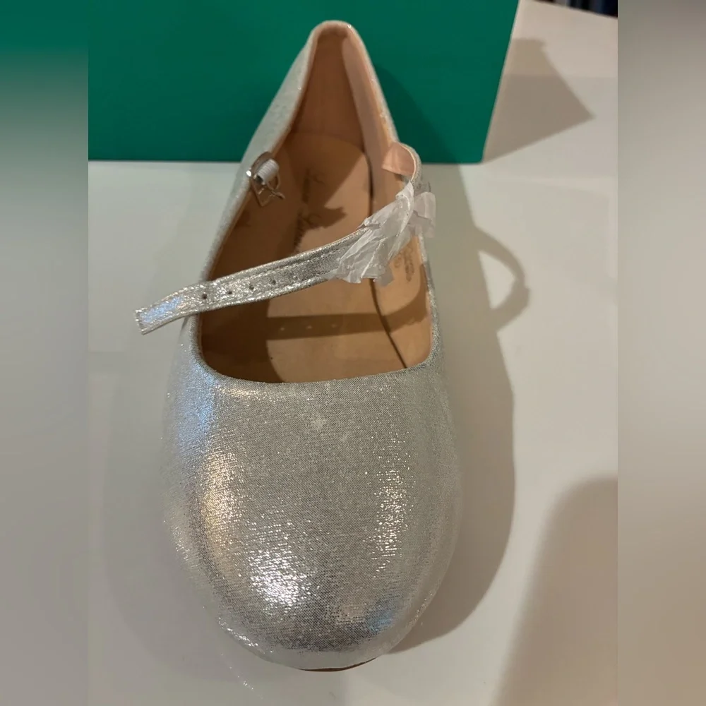 Lauren Lorraine these stylish